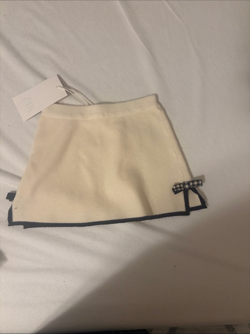 Cream A-Line Skirt with Black Trim and Bow zara knit